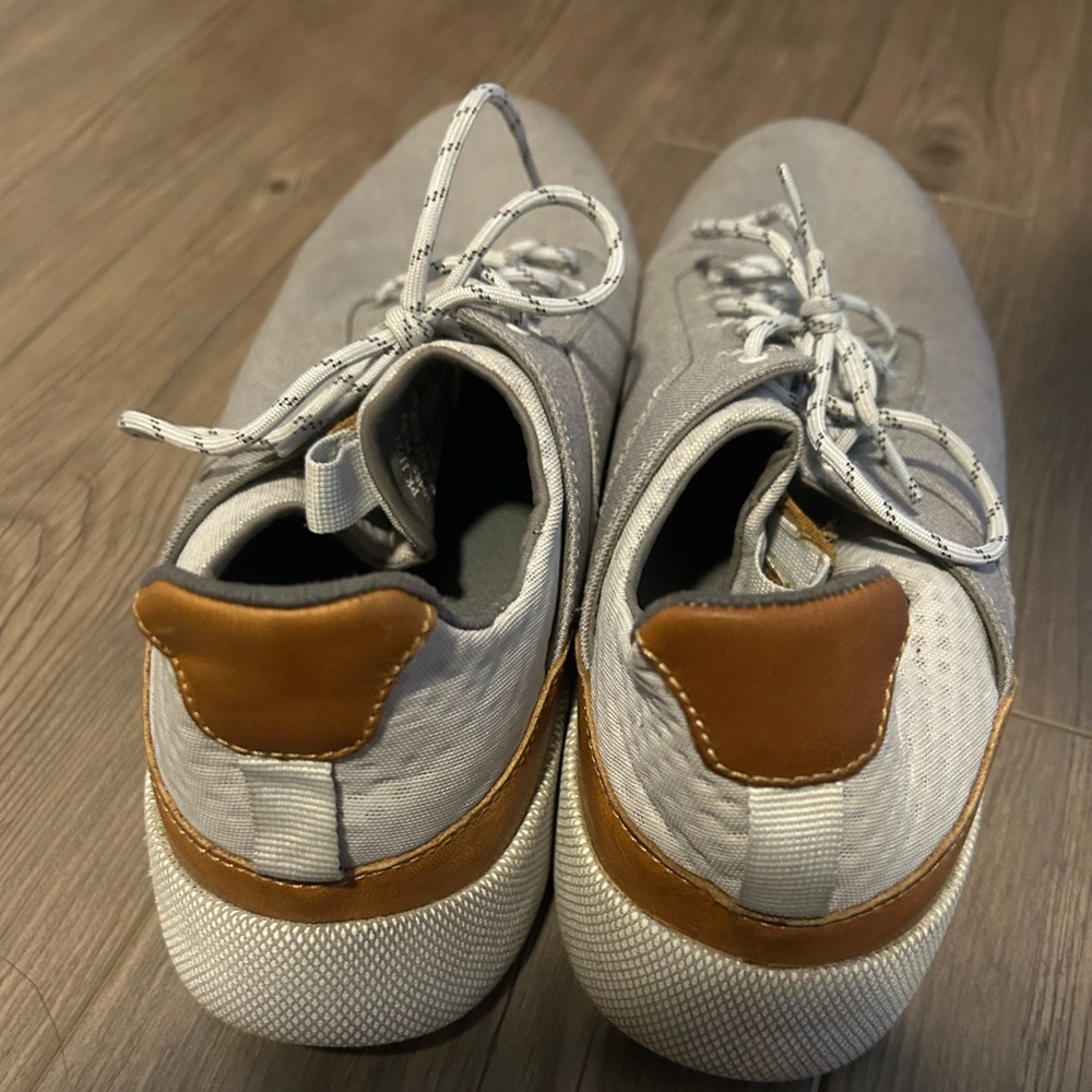 Men’s OluKai Sneakers size 11